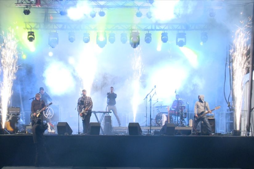 Linkin Road, Hommage à Linkin Park