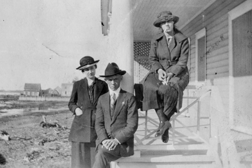 Atelier de broderie sur photos d'archives
